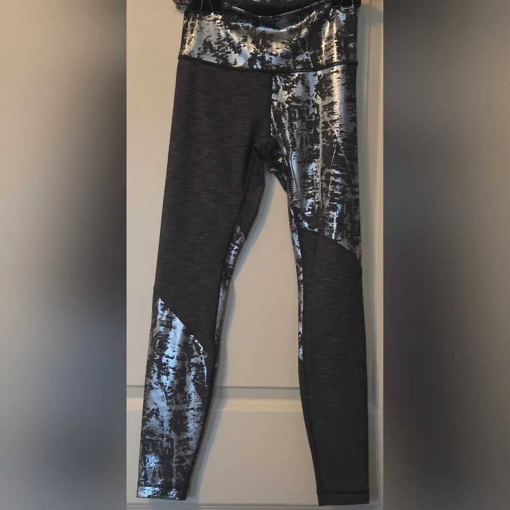 NWOT Lululemon Wunder Under HR Tight  Gray And Silver  Leggings